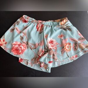 Women’s flower shorts